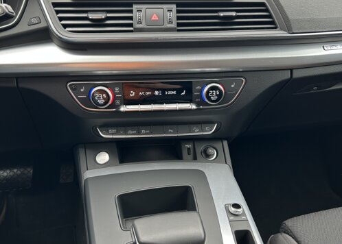 Audi Q5 AA377GZ